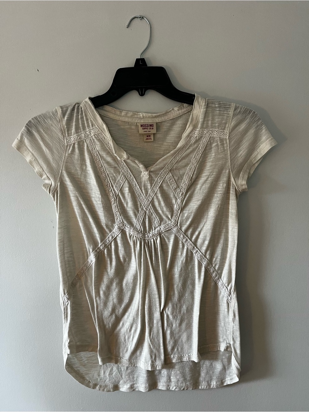 Mossimo women’s cream top